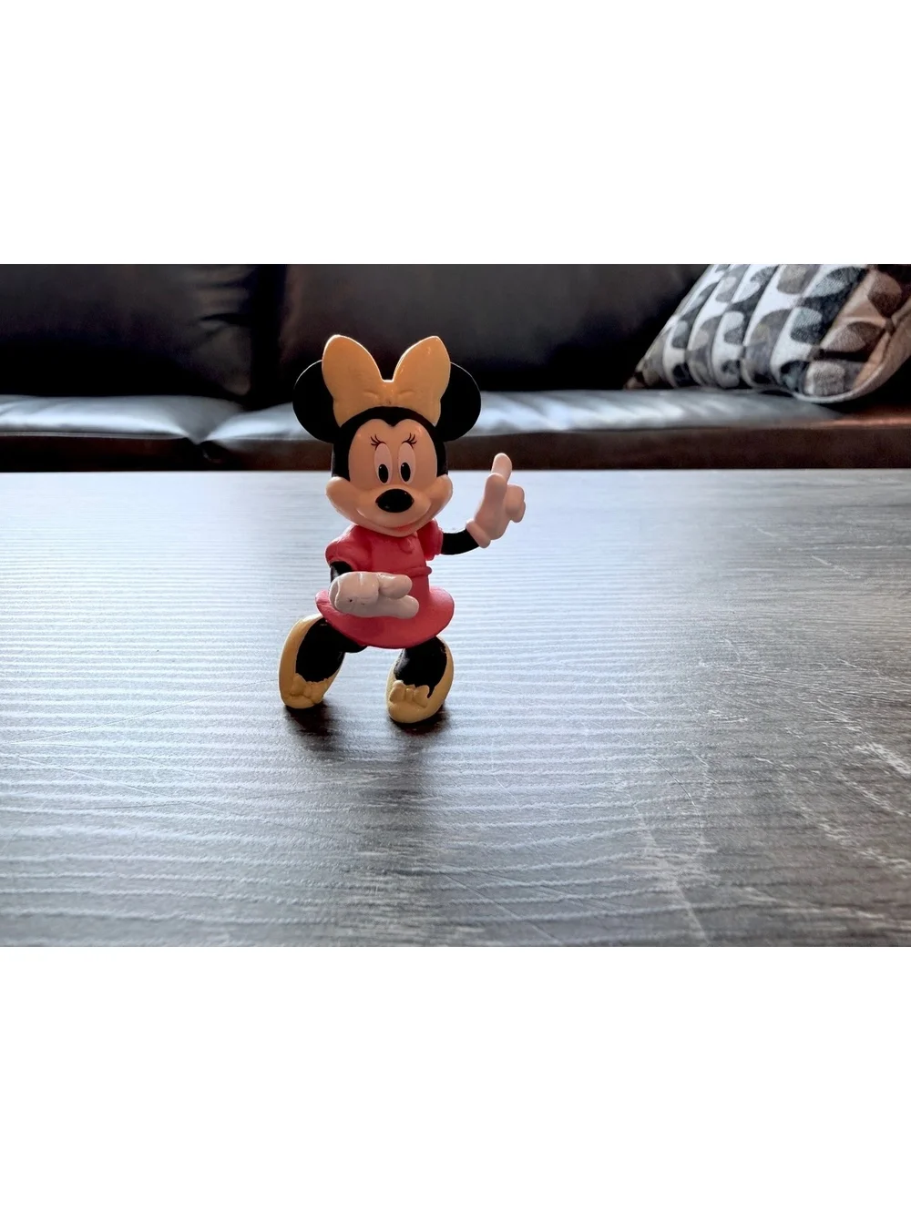 Disney Minnie Mouse Easter 2022 Mini Figure Pink Dress Yellow Bow Mystery Egg